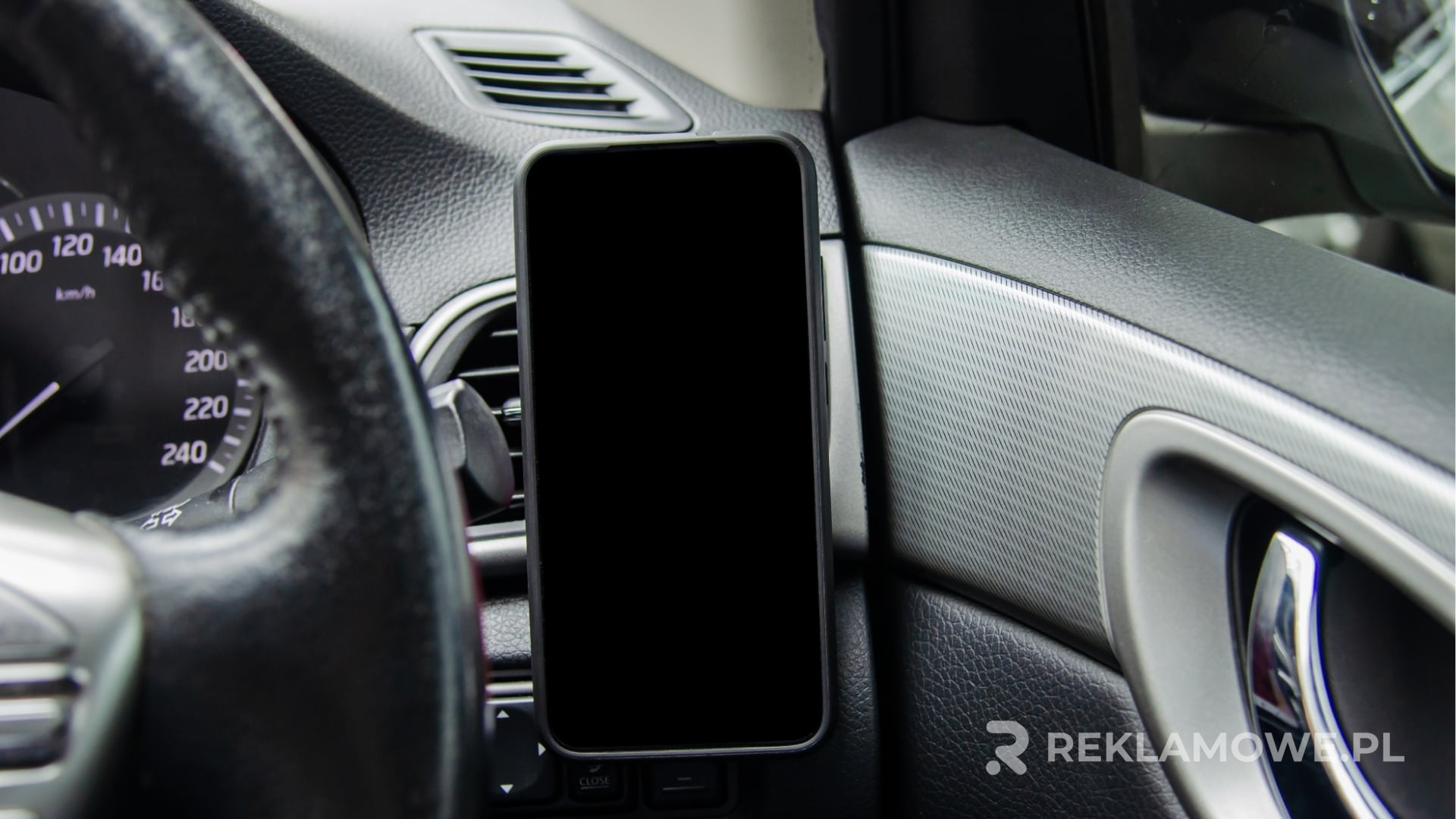 Uchwyt reklamowy wykorzystywany w różnych branżach